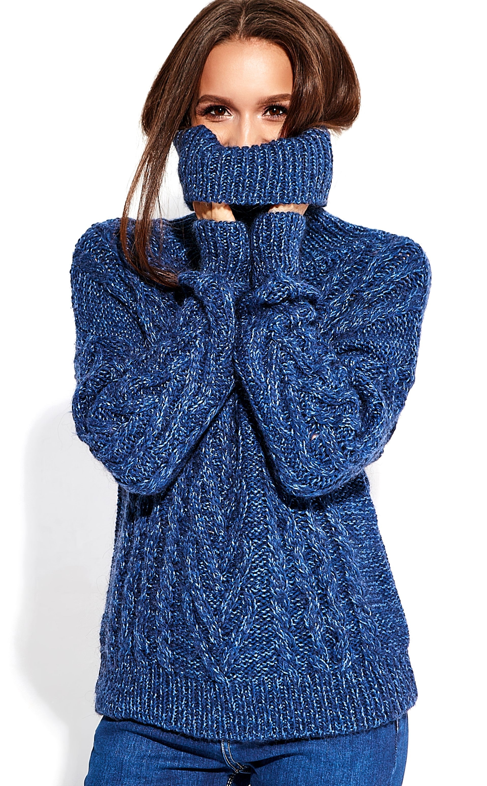 Oversized Heavy-Gauge Knit Sweater in Crimson